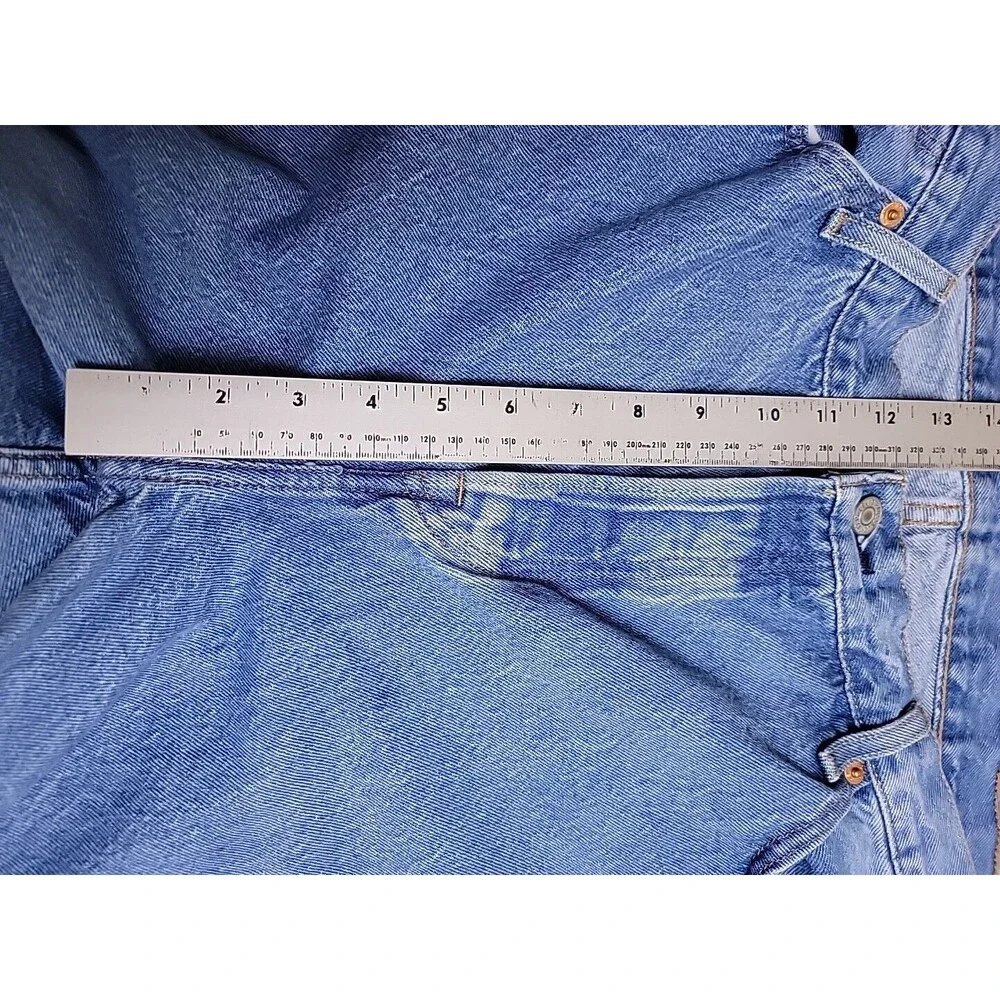 Levis 501 Jeans Womens 18P Short 40x24‎ Blue Button Fly Cotton Frayed Distressed